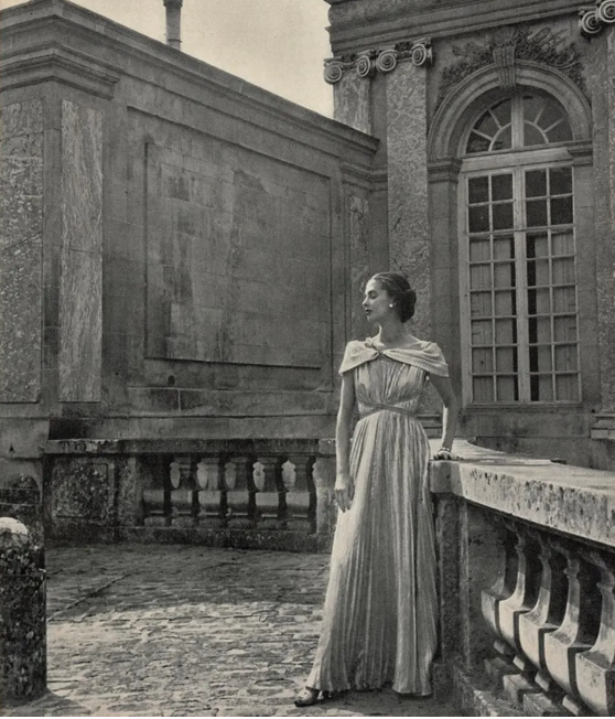 Вечернее платье Марселя Шапсаль для Марселя Шомон, в Vogue 1948 года