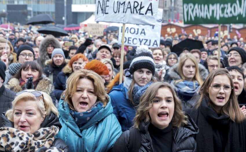 В Исландии пройдет массовая женская забастовка, в которой примет участие премьер-министр